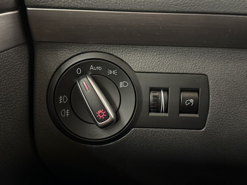 Volkswagen Touran 2015 Harmaa