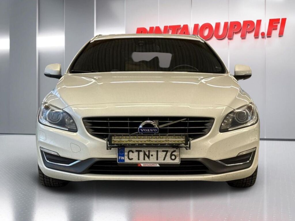 Volvo V60 2015 Valkoinen