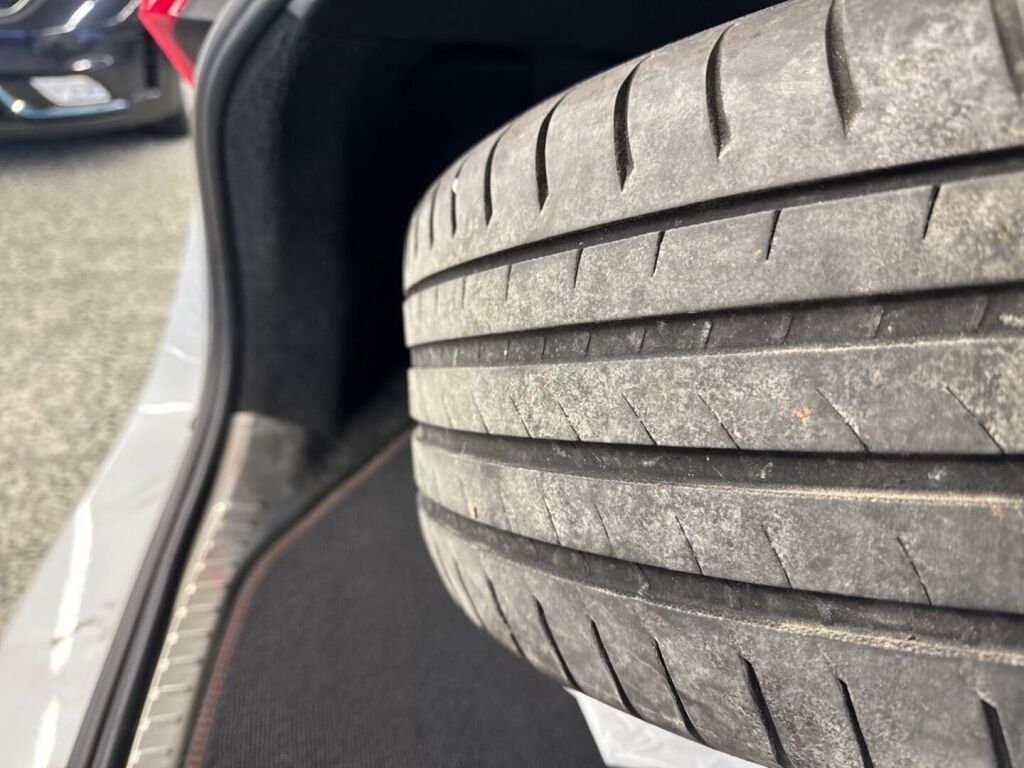 Volvo V60 2015 Valkoinen