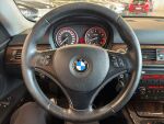 BMW 325 2007 Punainen