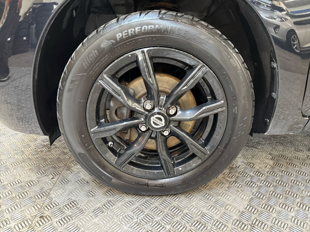 Nissan Micra 2015 Musta