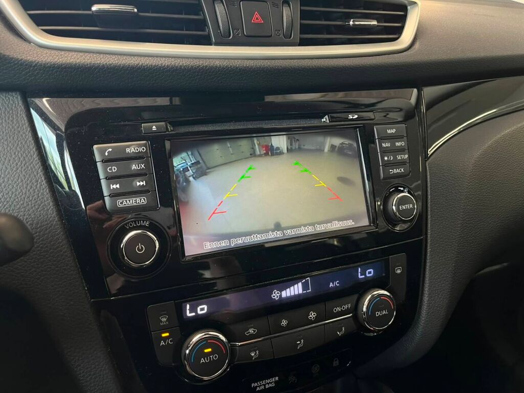 Nissan Qashqai 2015 Violetti