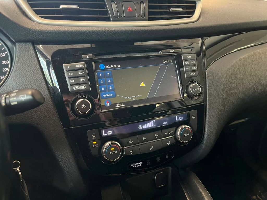 Nissan Qashqai 2015 Violetti