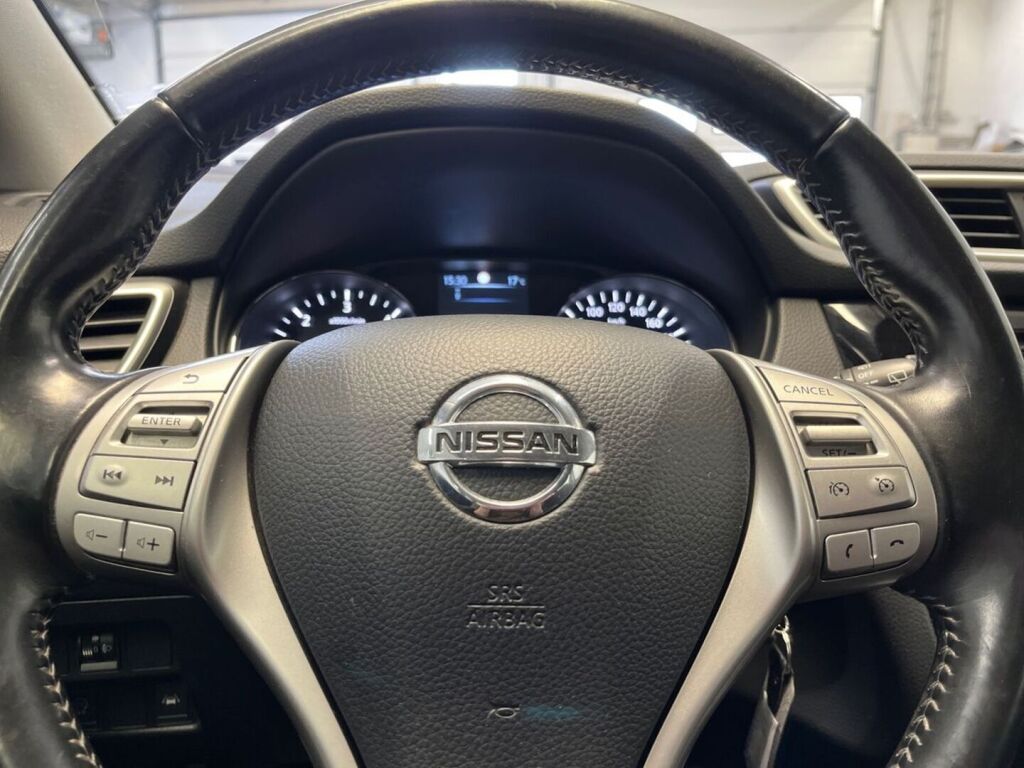 Nissan Qashqai 2015 Violetti