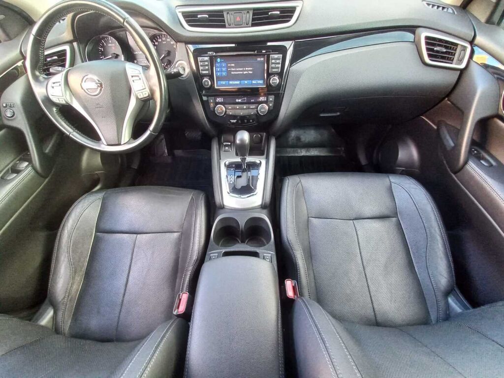 Nissan Qashqai 2015 Violetti
