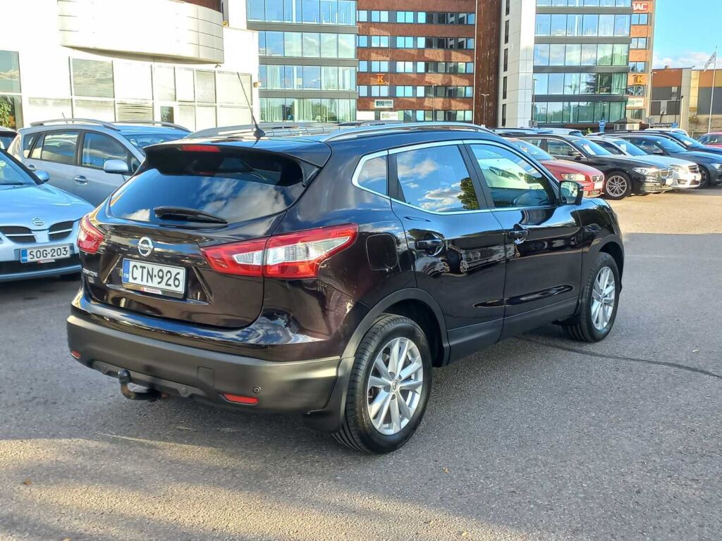 Nissan Qashqai 2015 Violetti