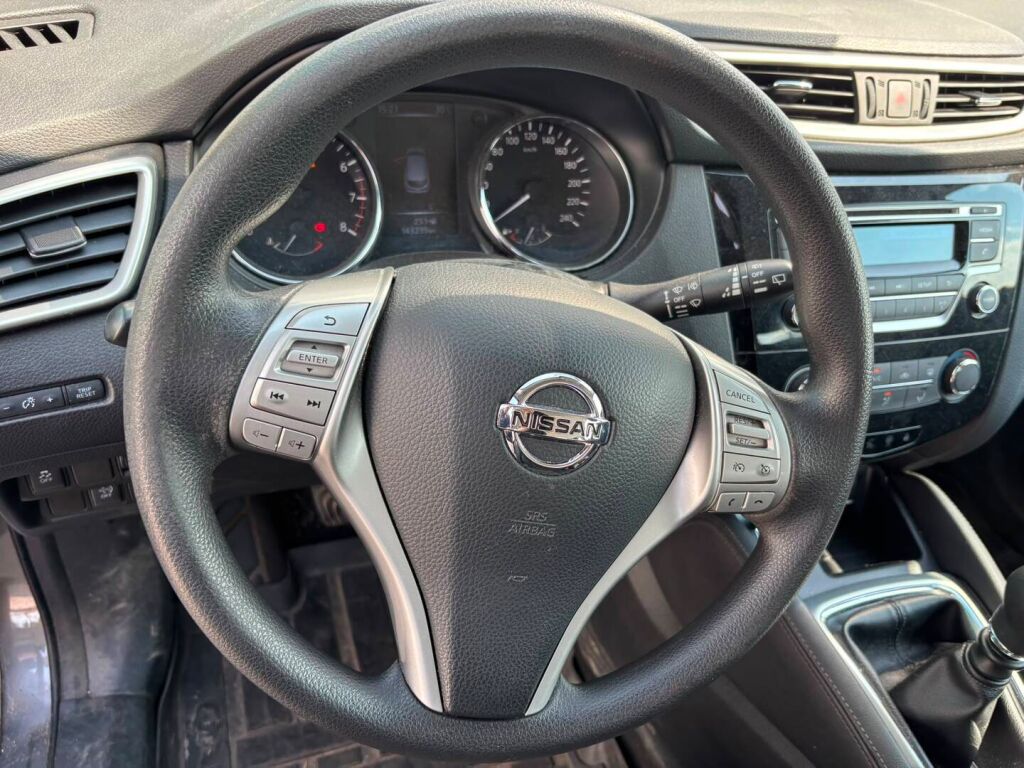 Nissan Qashqai 2015 Harmaa