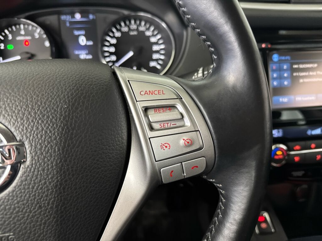 Nissan Qashqai 2015 Hopea