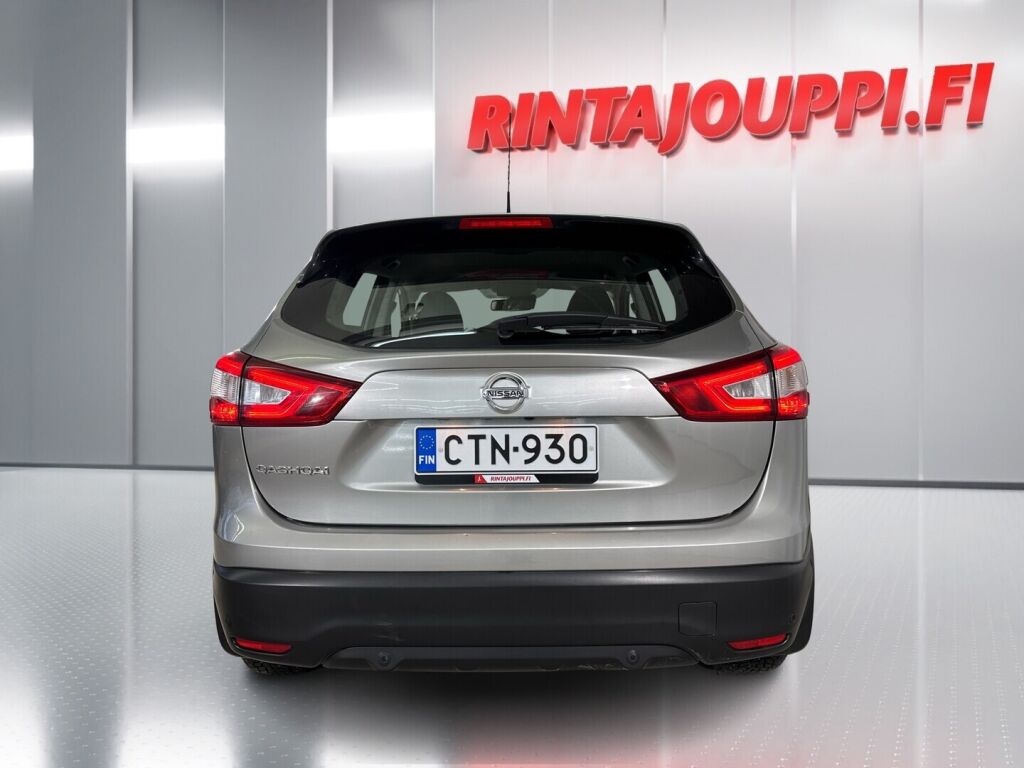 Nissan Qashqai 2015 Hopea