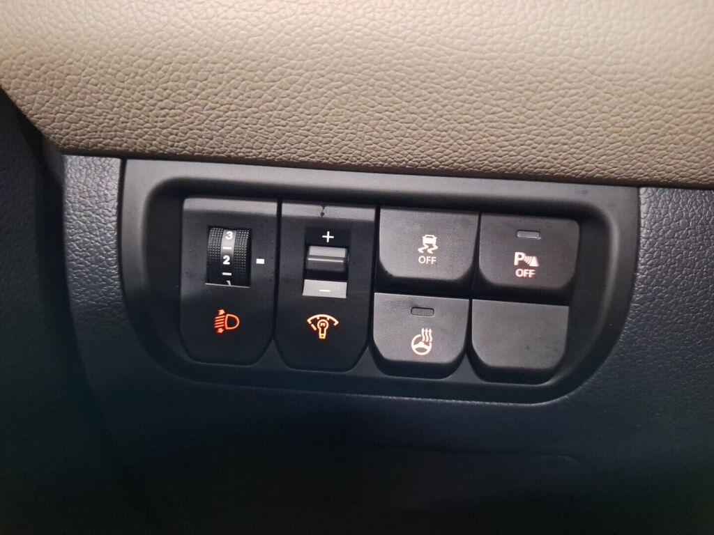 Kia Rio 2015 Valkoinen