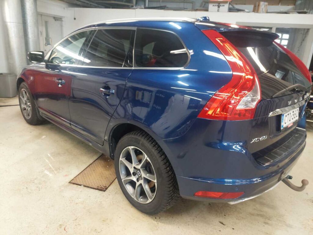 Volvo XC60 2015 Sininen