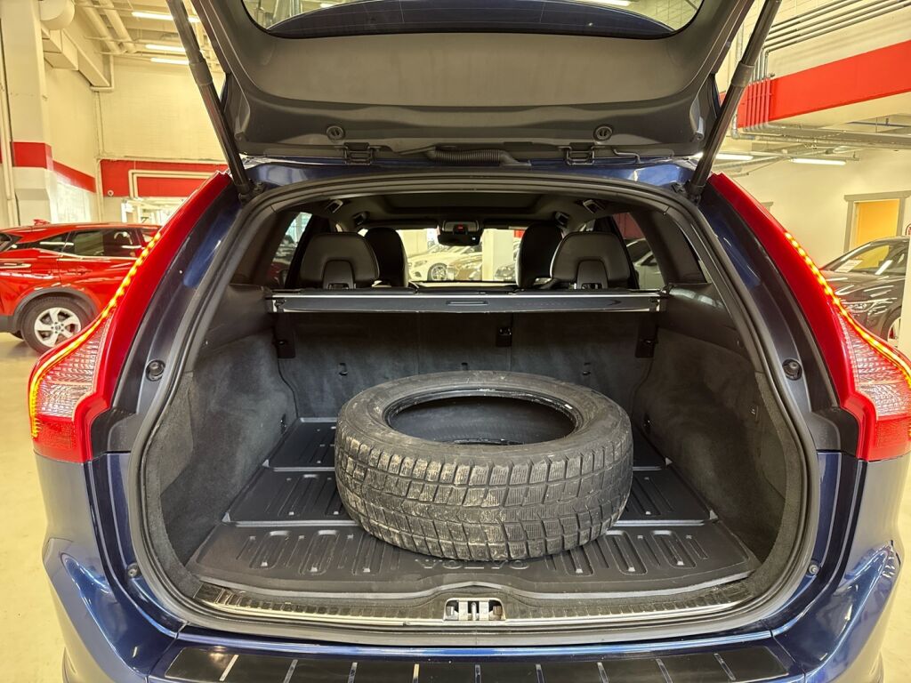 Volvo XC60 2015 Sininen