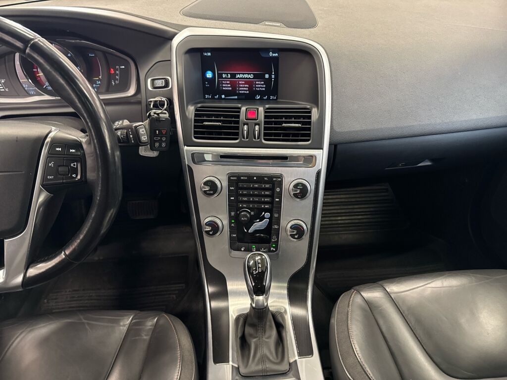 Volvo XC60 2015 Sininen