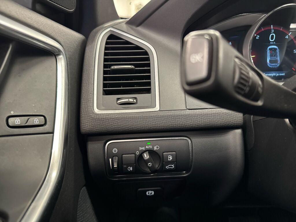 Volvo XC60 2015 Sininen