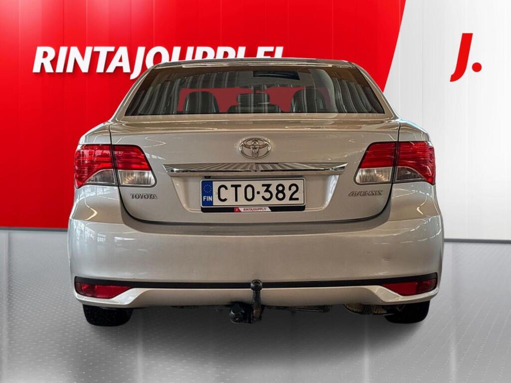 Toyota Avensis 2015 Hopea