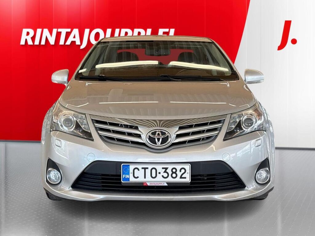 Toyota Avensis 2015 Hopea