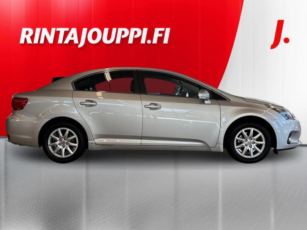 Toyota Avensis 2015 Hopea