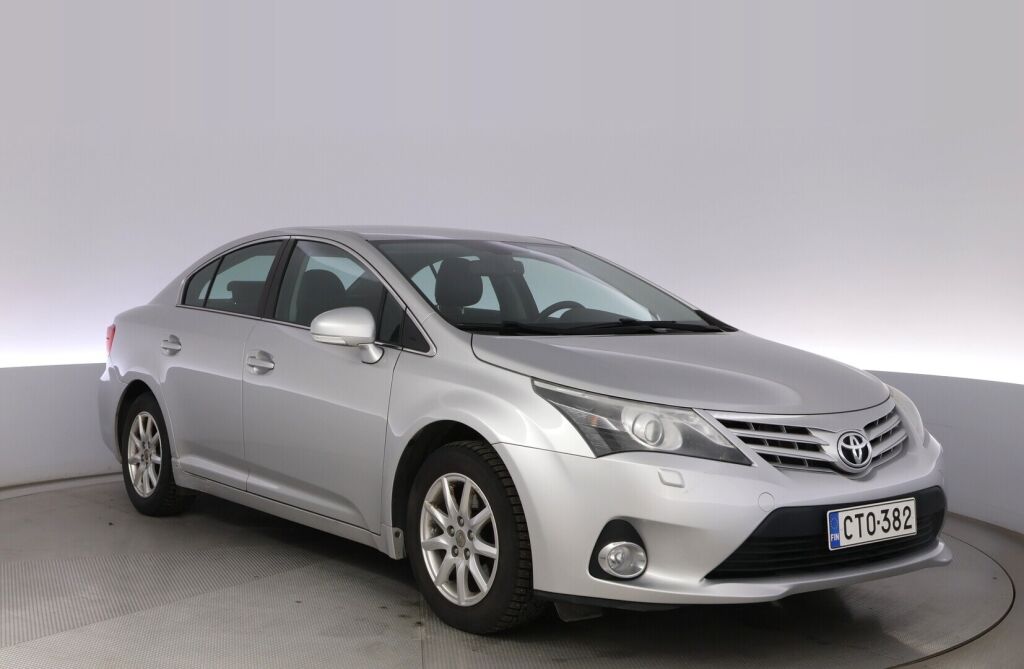 Toyota Avensis 2015 Hopea