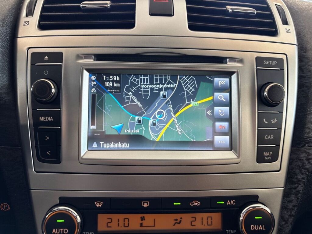 Toyota Avensis 2015 Hopea