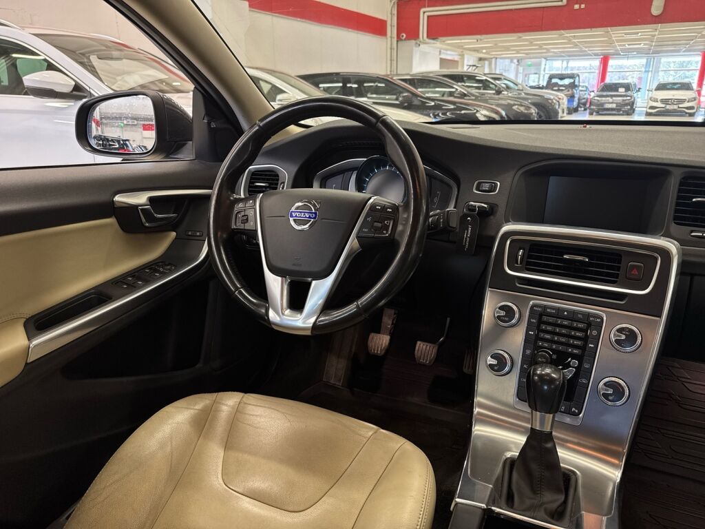 Volvo S60 2015 Harmaa