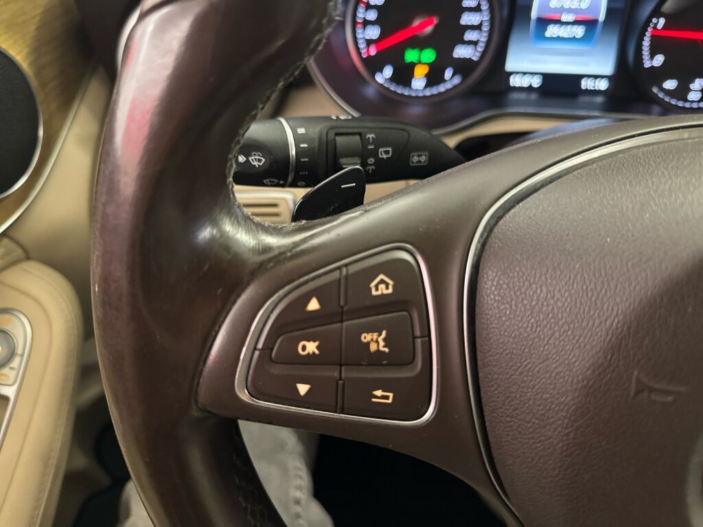 Mercedes-Benz C 2015 Valkoinen