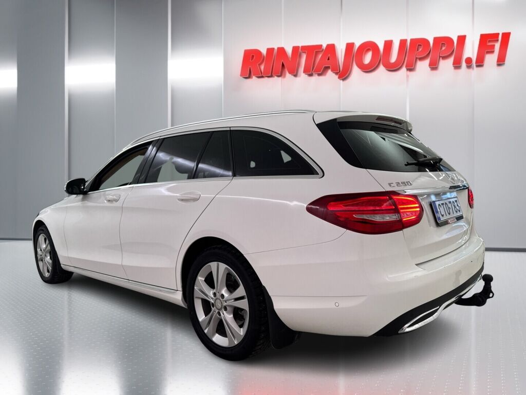 Mercedes-Benz C 2015 Valkoinen