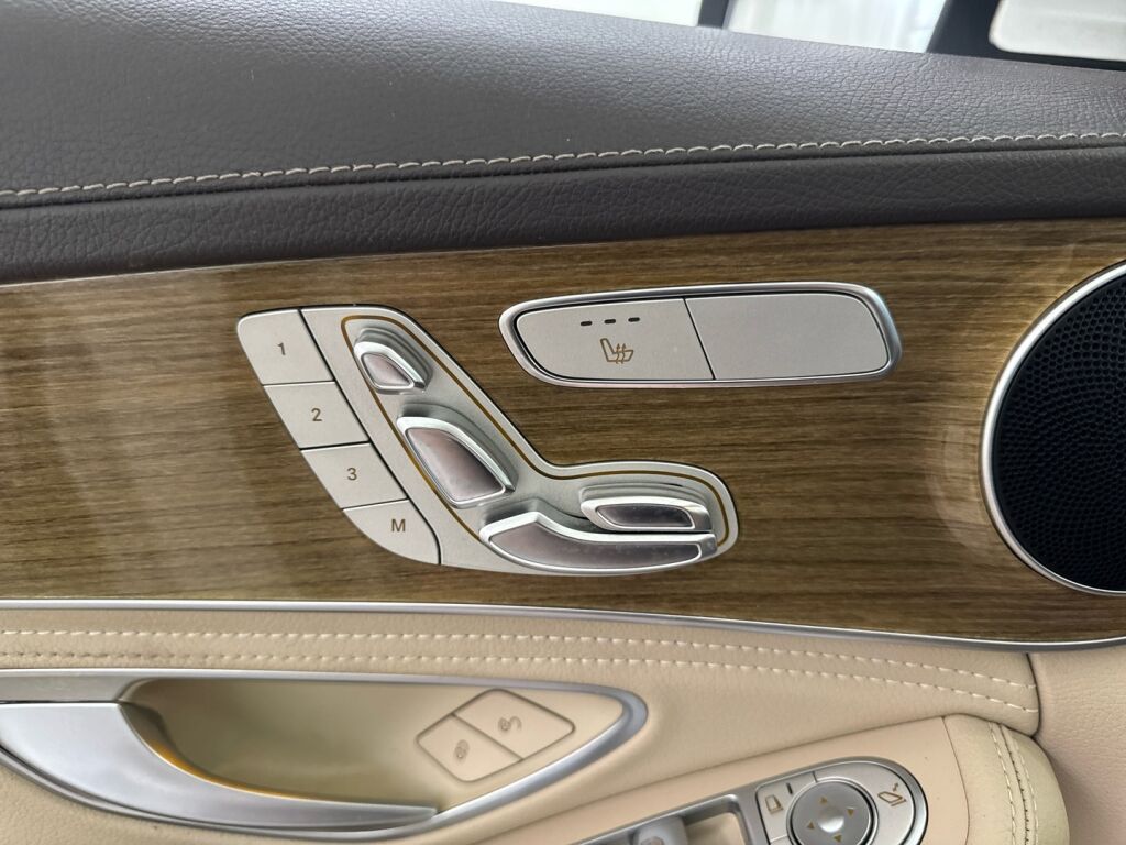 Mercedes-Benz C 2015 Valkoinen