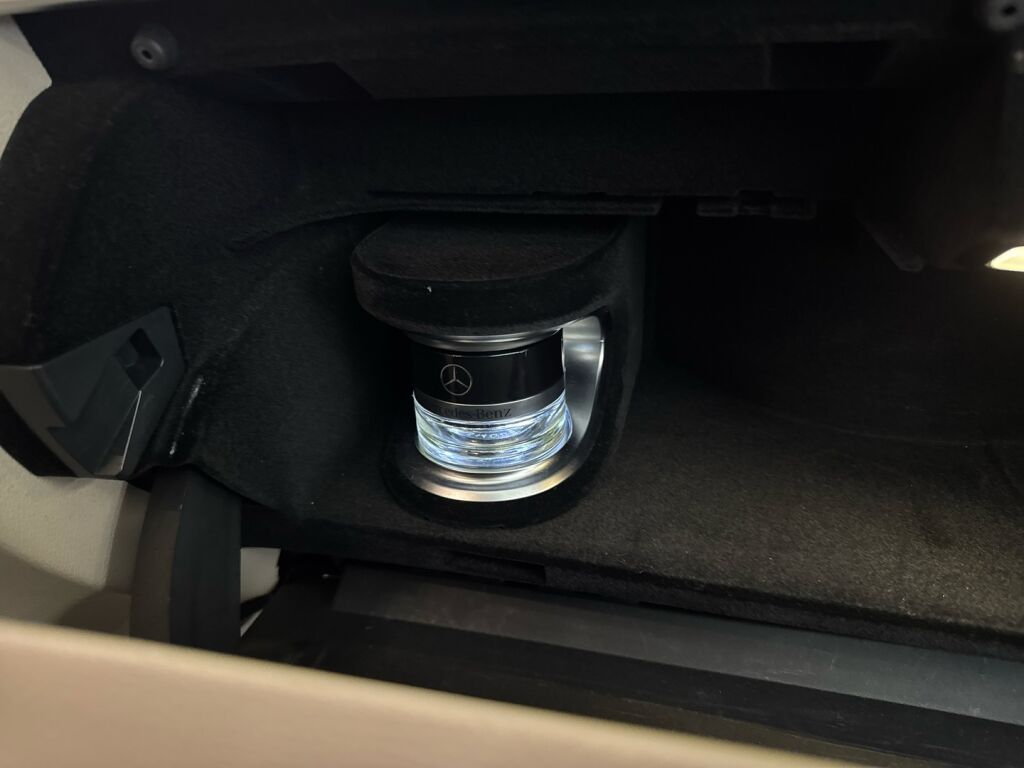 Mercedes-Benz C 2015 Valkoinen