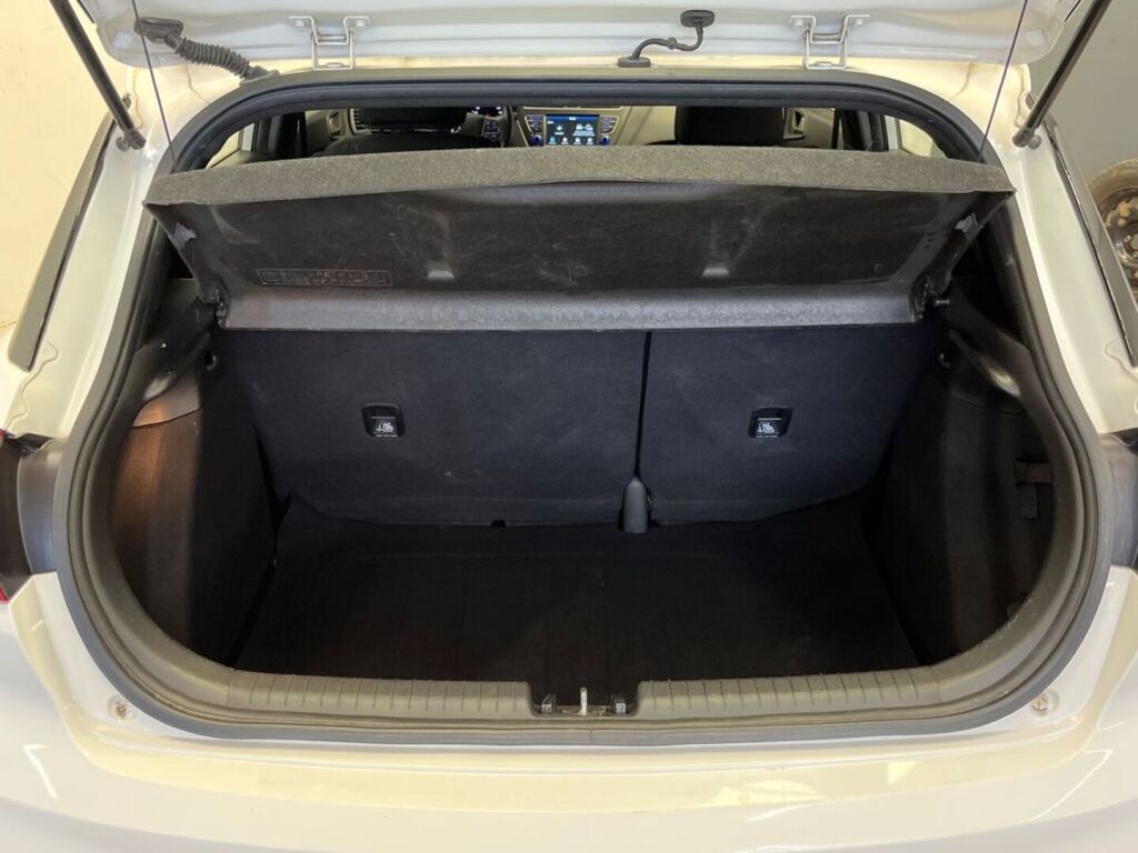 Hyundai i20 Hatchback 2019 Valkoinen