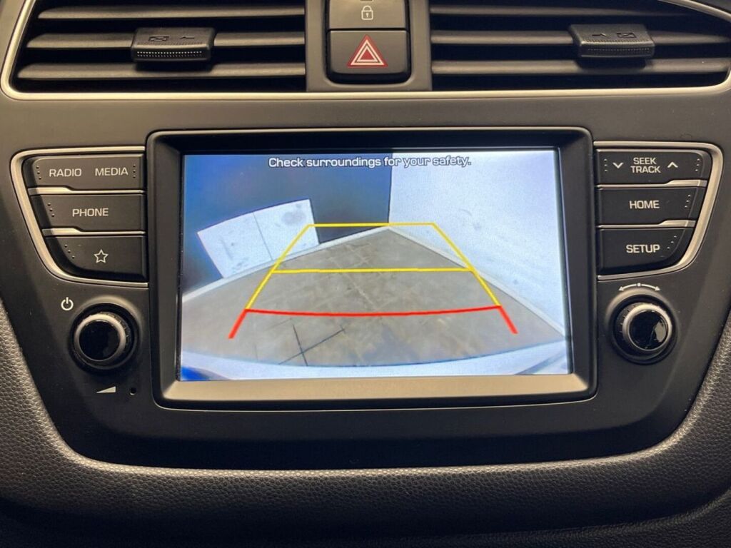 Hyundai i20 Hatchback 2019 Valkoinen