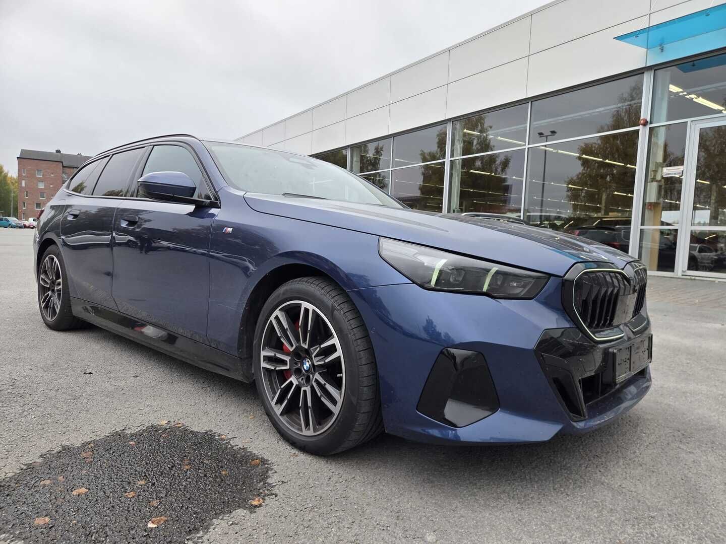 BMW i5