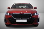 BMW i5 2025 Punainen (Dragon Fire Red)