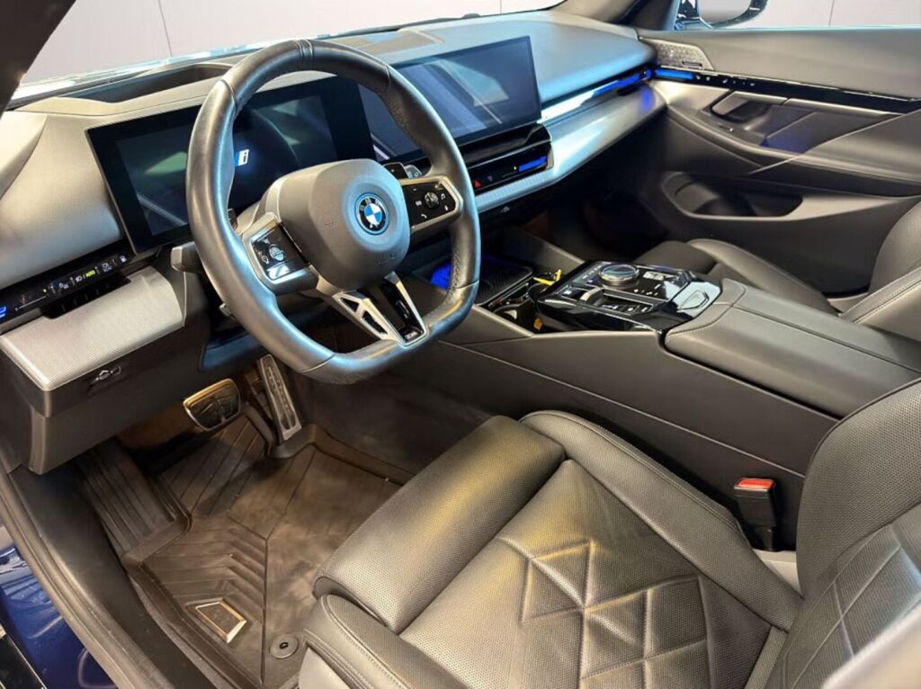 BMW 530 2025 