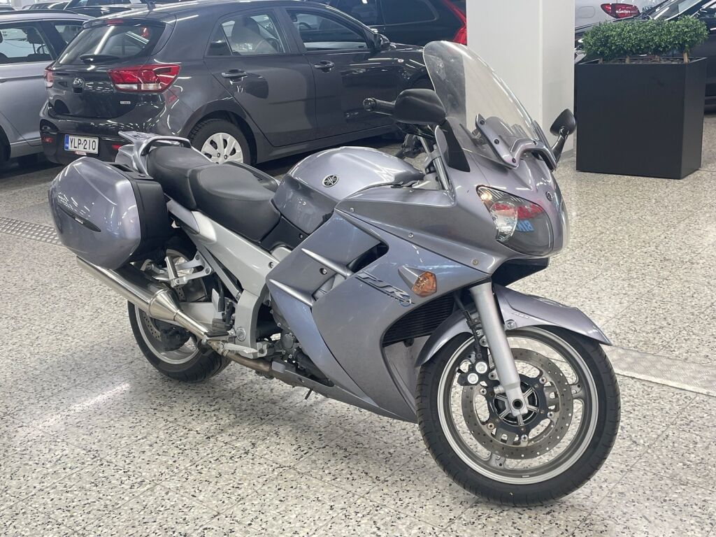 Yamaha FJR 2004 
