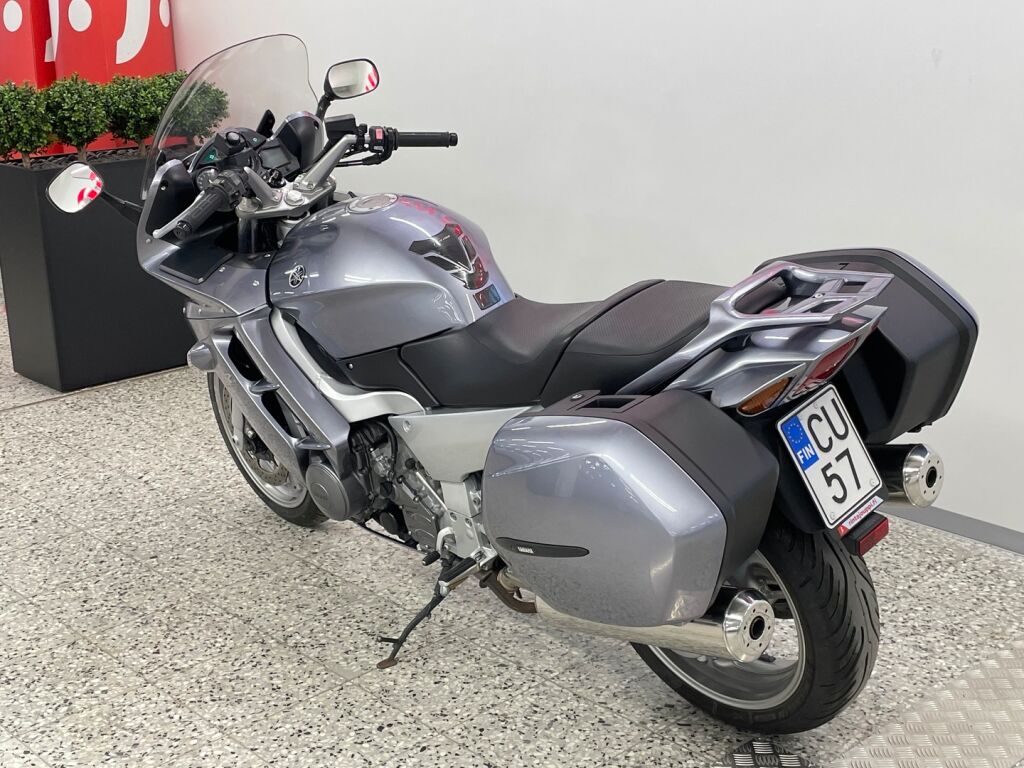 Yamaha FJR 2004 