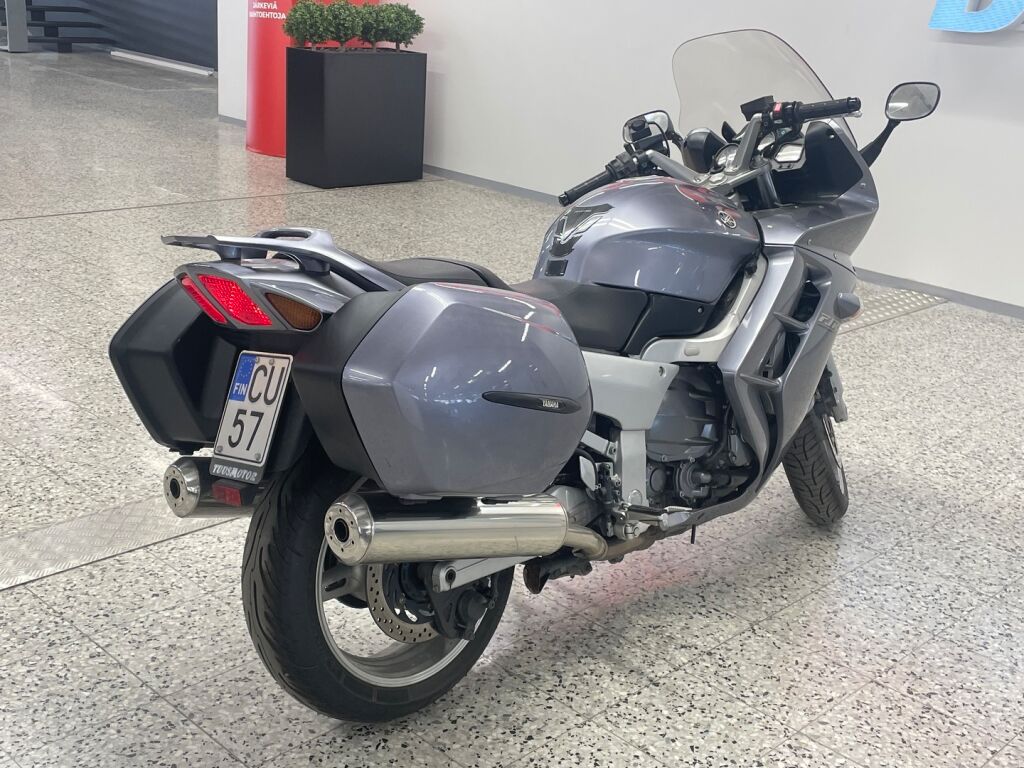 Yamaha FJR 2004 