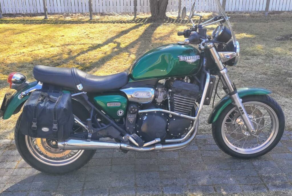 Triumph LEGEND 1999 