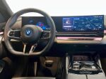 BMW 530 2026 Musta (Black Sapphire Metallic)