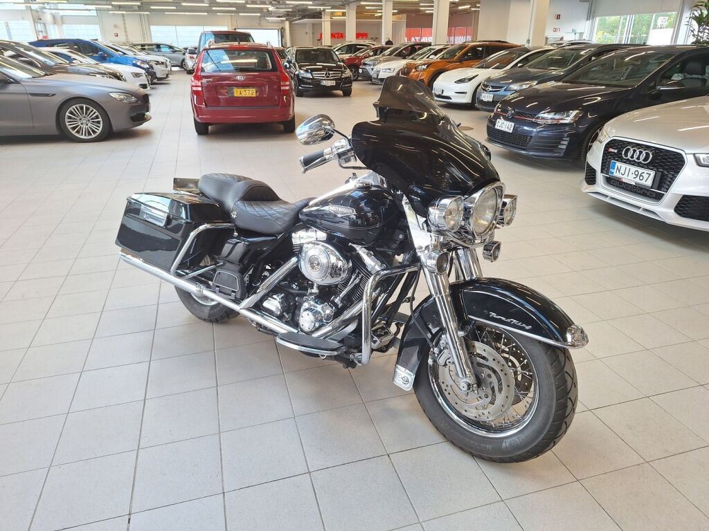 Harley-davidson TOURING 2005 Musta