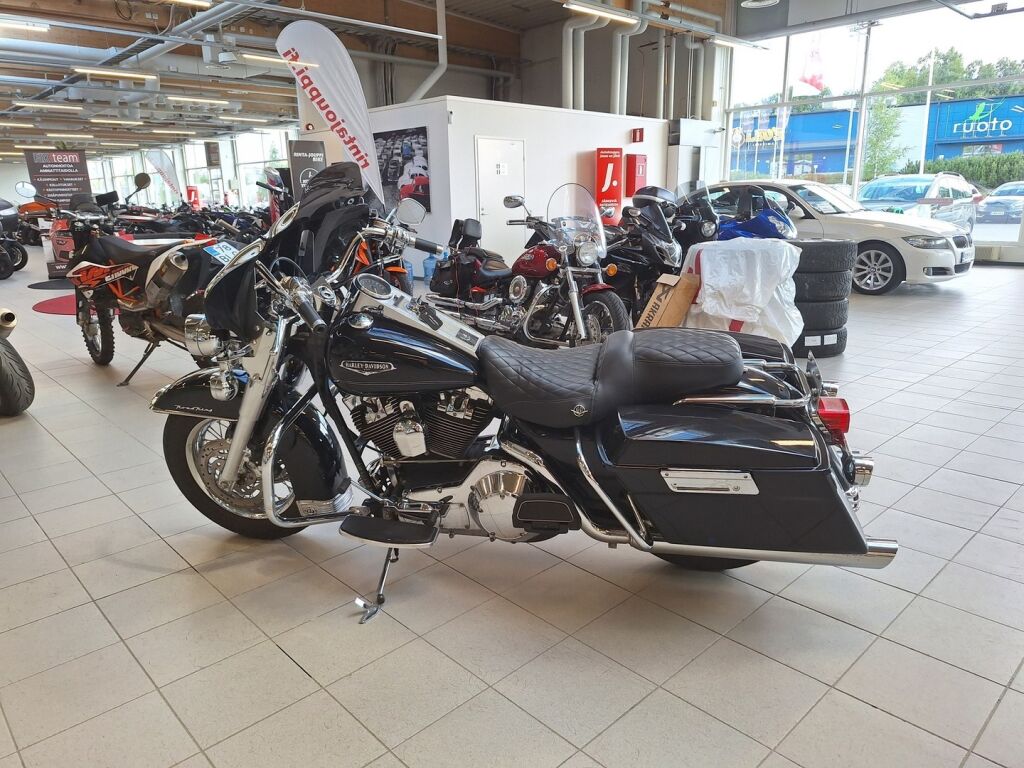 Harley-davidson TOURING 2005 Musta