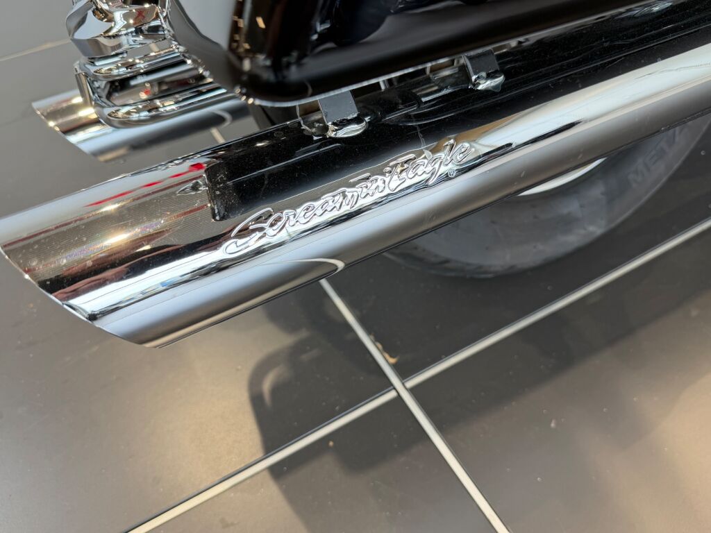 Harley-davidson TOURING 2005 Musta