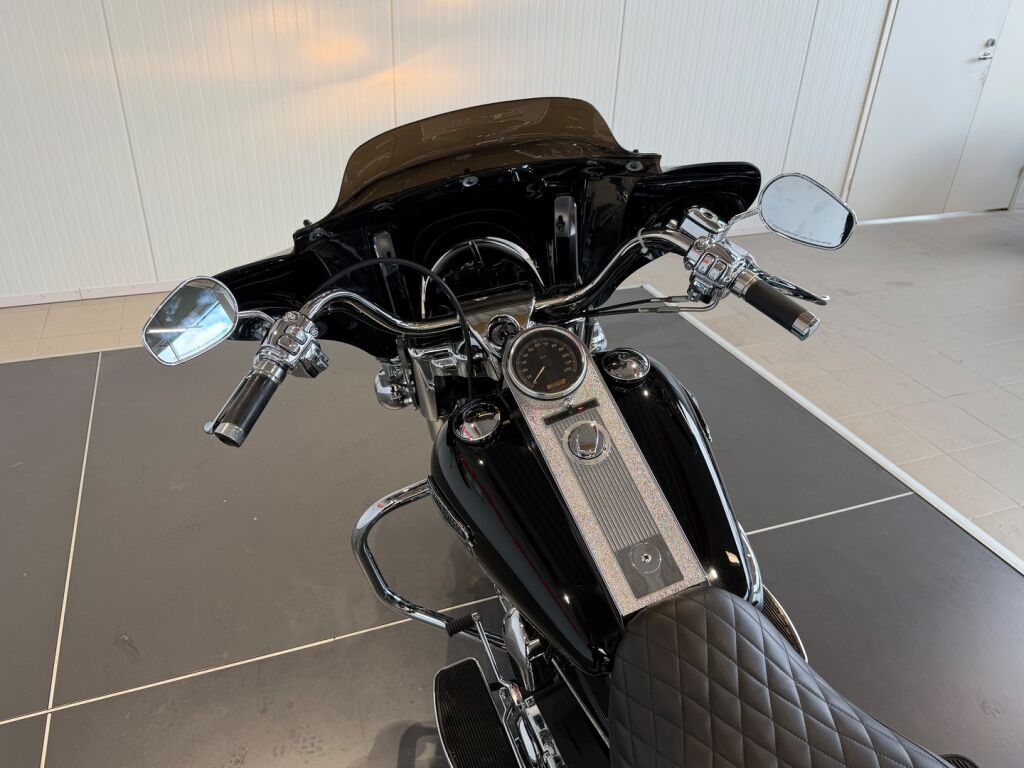 Harley-davidson TOURING 2005 Musta