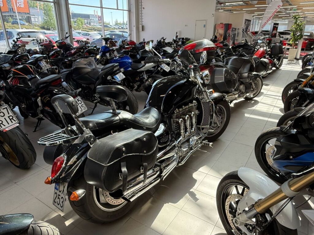 Triumph ROCKET III 2004 Musta