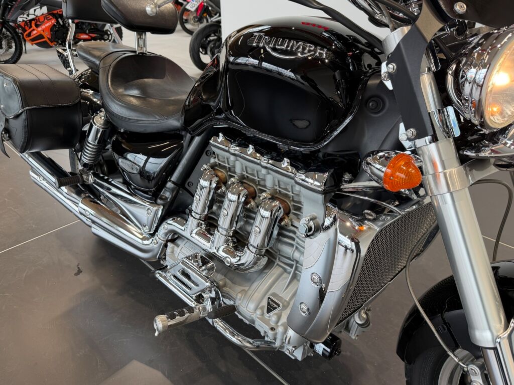 Triumph ROCKET III 2004 Musta