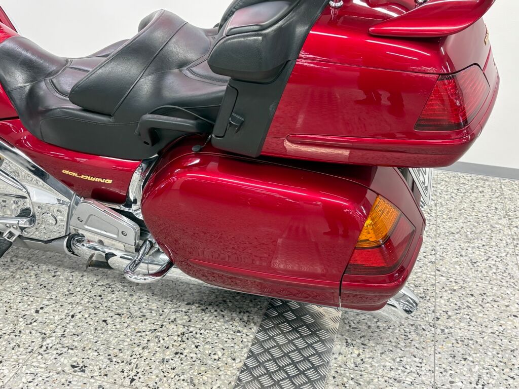 Honda GL 2004 