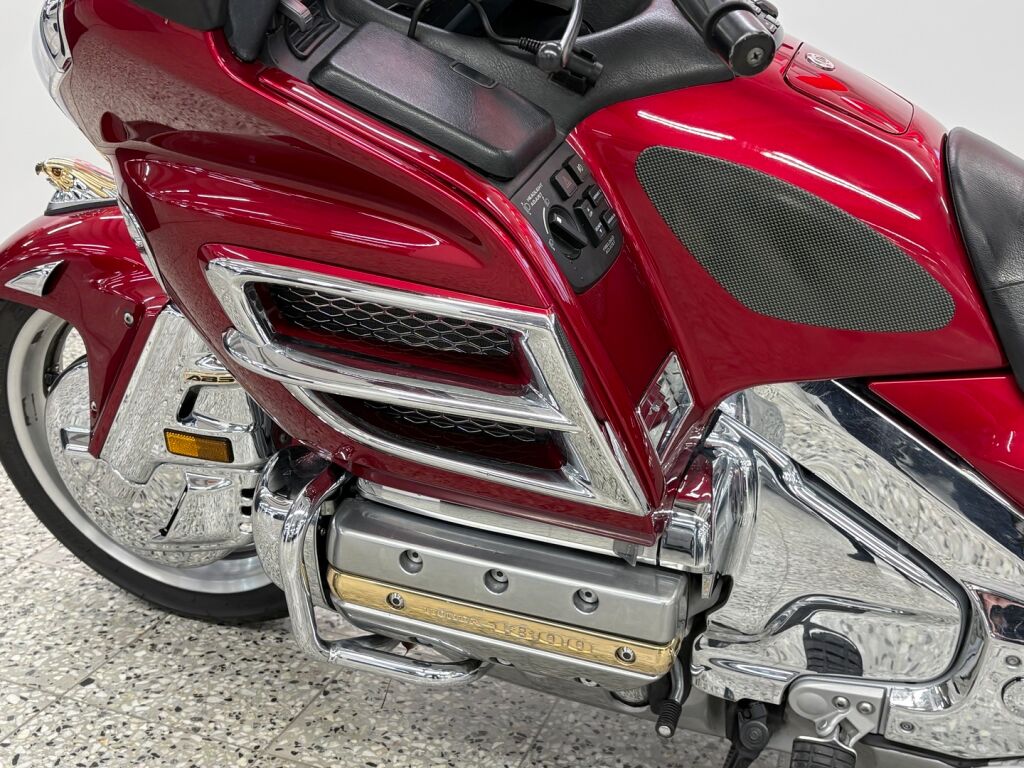 Honda GL 2004 