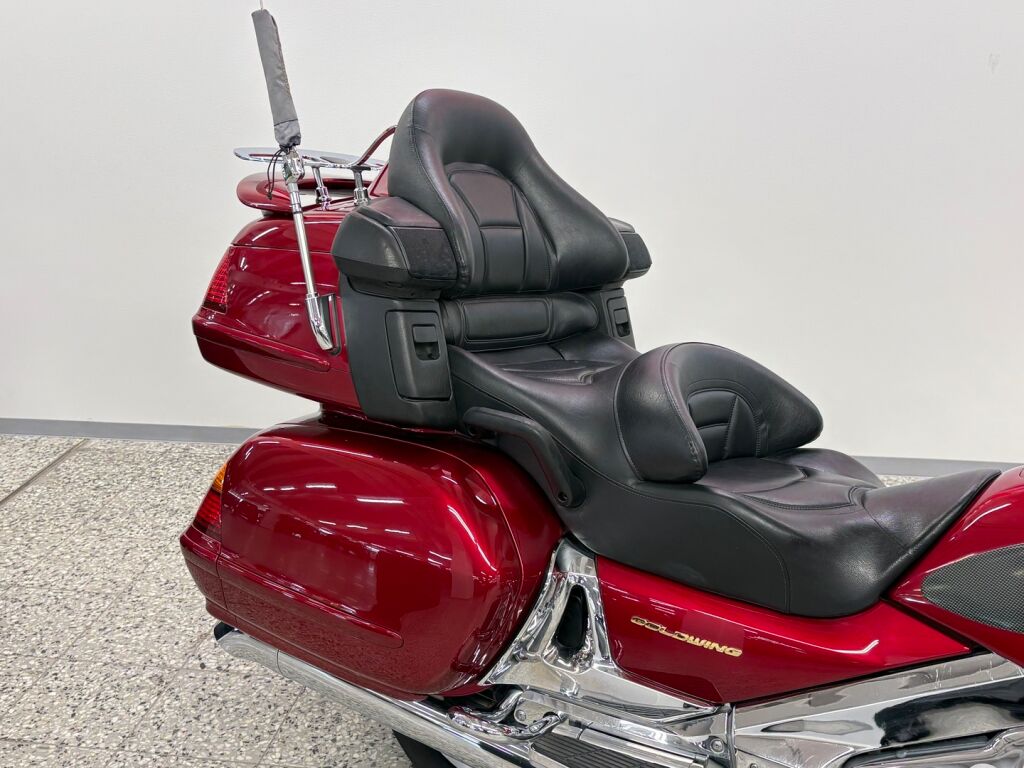Honda GL 2004 