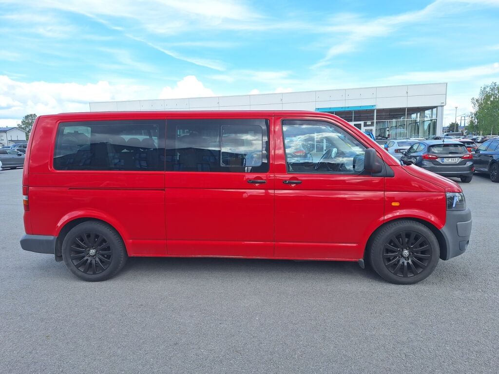 Volkswagen Transporter 2004 Punainen