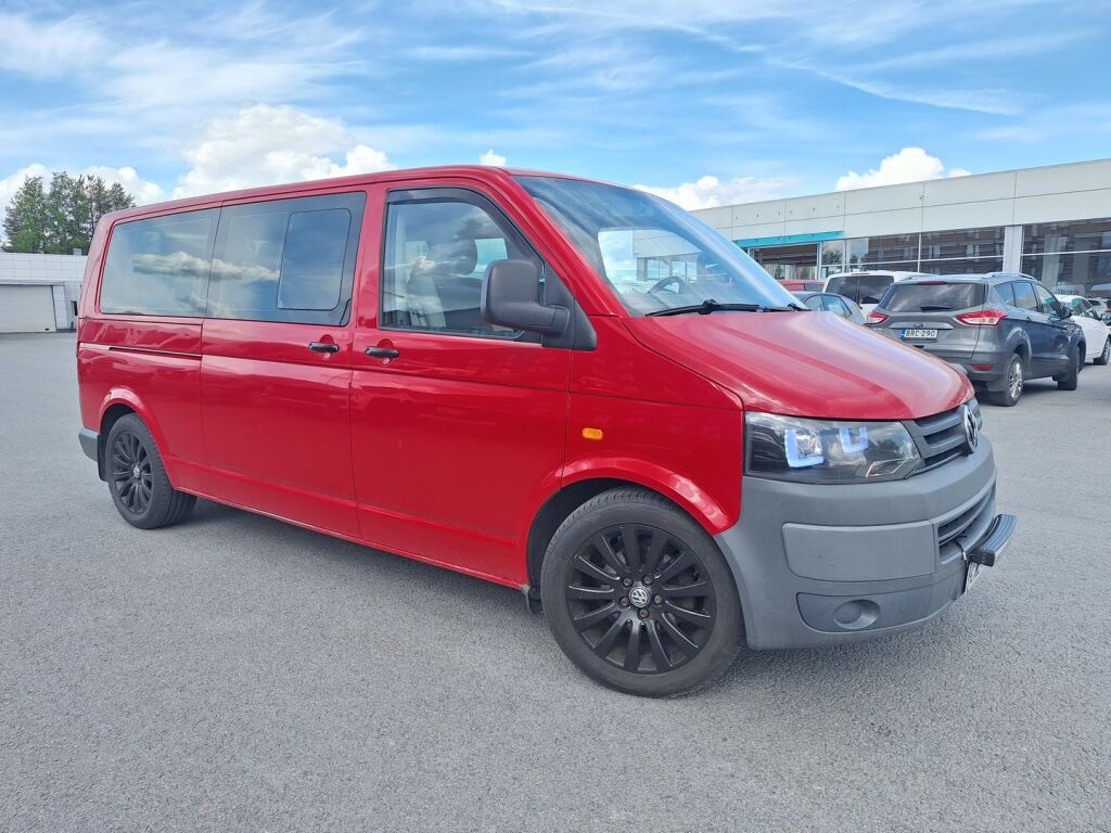 Volkswagen Transporter 2004 Punainen