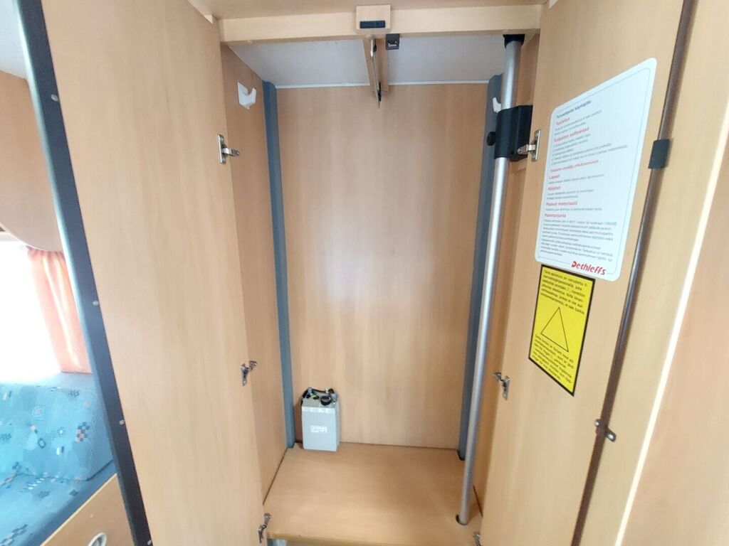 Dethleffs Advantage T 5801 2004 Valkoinen